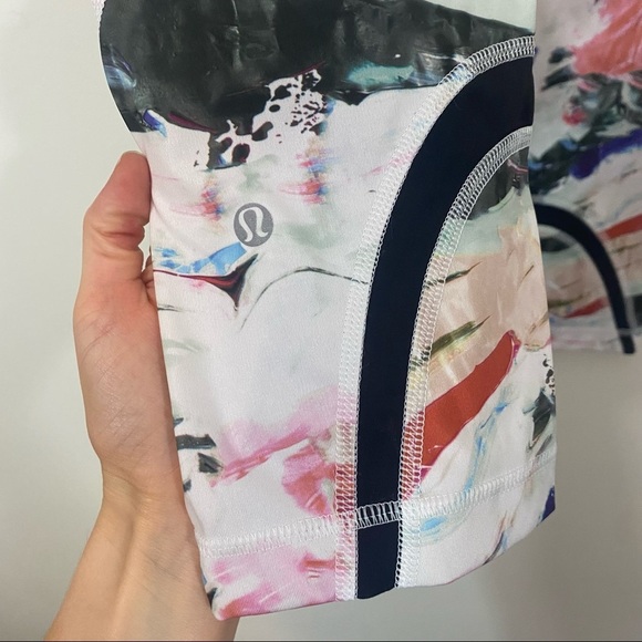 Lululemon Inspire Crop Luxtreme Pigment Wave Multi / Black 6 - Picture 4 of 6